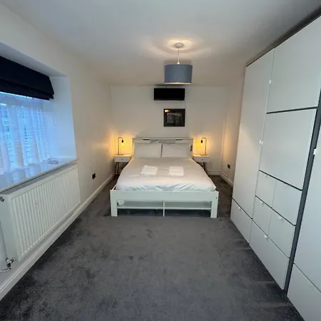 Villa Luxurious House Bristol