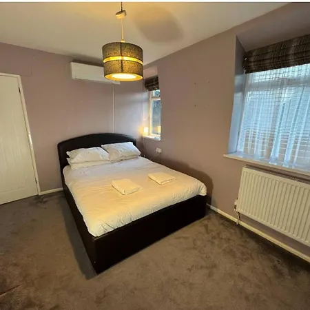 Villa Luxurious House Bristol