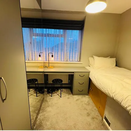 Southwest Vila Bristol