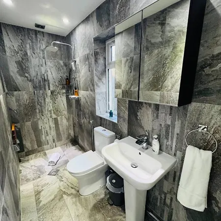 Luxurious House * Bristol