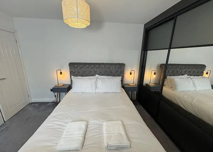 Villa Luxurious House