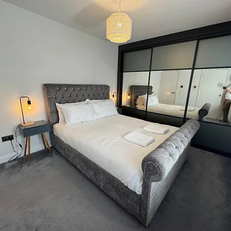 Luxurious House 别墅 *